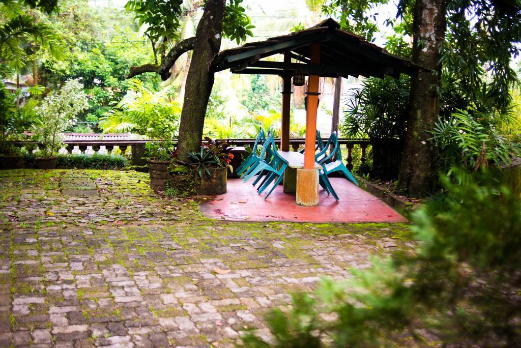 Hotel Gem Land Ratnapura Exterior foto